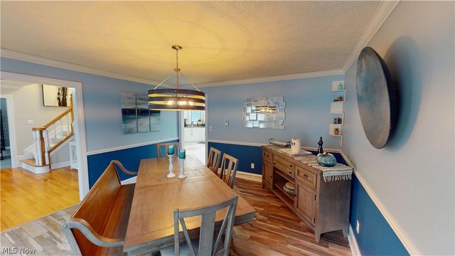 3020 Fox Burrow Drive, Stow, OH 44224
