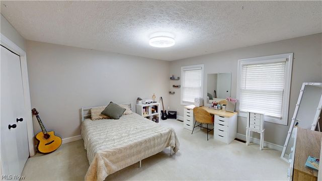 3020 Fox Burrow Drive, Stow, OH 44224