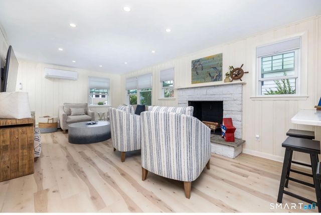 30 Mohican Road, Old Saybrook, CT 06475
