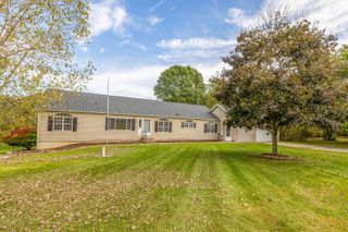 250 Silver Street, Emmett Twp, MI 49014