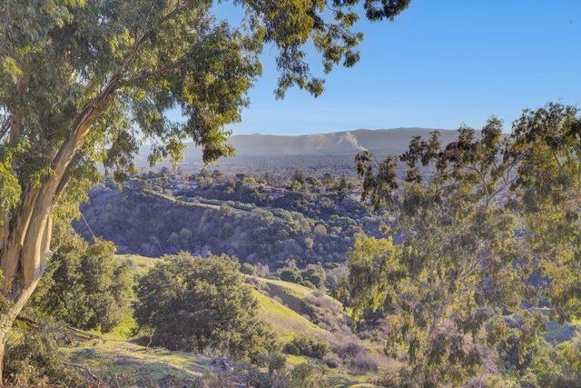 807 Boulder Drive, San Jose, CA 95132