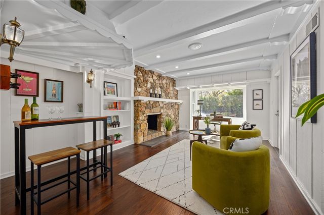 1406 W Valleyheart, Burbank, CA 91506