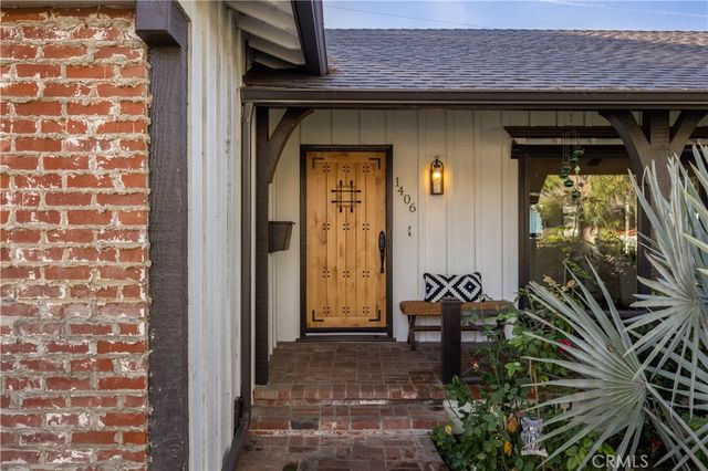 1406 W Valleyheart, Burbank, CA 91506