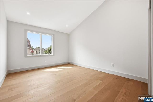 119 Cedar Street C0119, Cliffside Park, NJ 07010