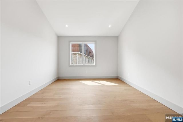 119 Cedar Street C0119, Cliffside Park, NJ 07010