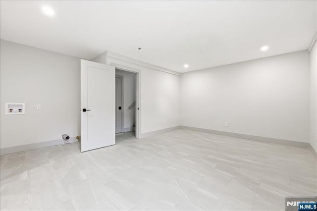 119 Cedar Street C0119, Cliffside Park, NJ 07010
