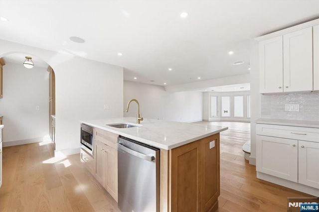 119 Cedar Street C0119, Cliffside Park, NJ 07010