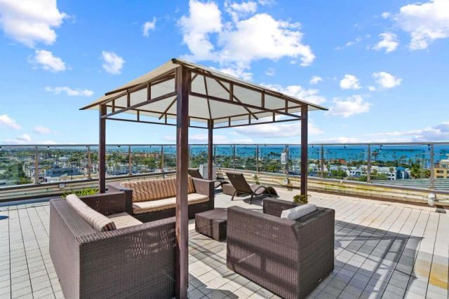 550 Seagaze Drive 7, Oceanside, CA 92054