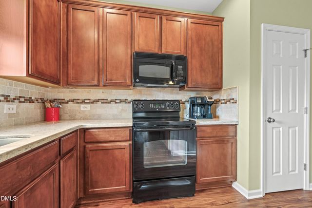 1435 Dairy Glen Drive, Fuquay Varina, NC 27526