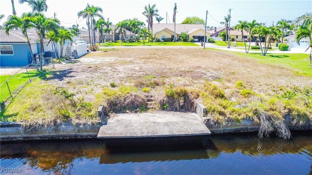 1625 SE 39th ST, Cape Coral, FL 33904
