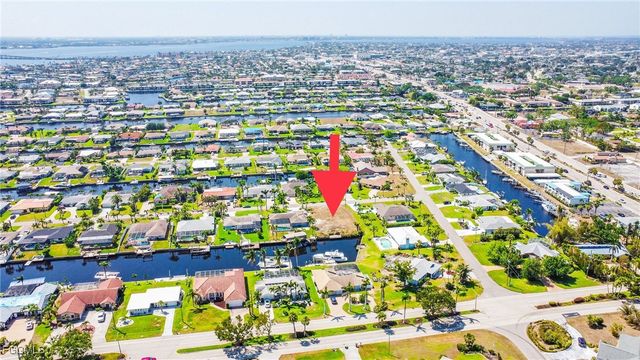 1625 SE 39th ST, Cape Coral, FL 33904