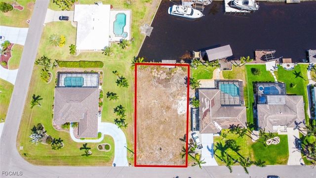 1625 SE 39th ST, Cape Coral, FL 33904