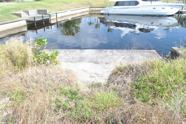 1625 SE 39th ST, Cape Coral, FL 33904