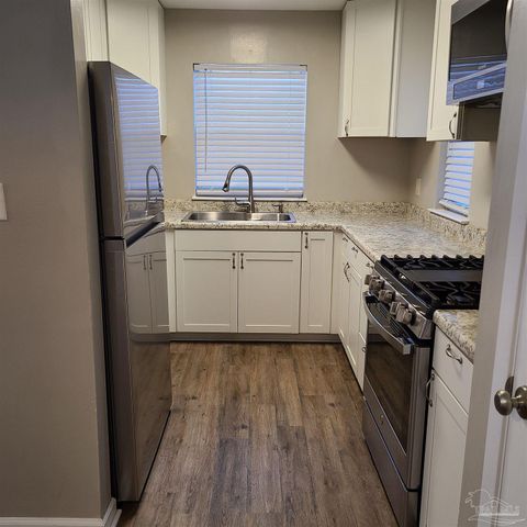 910 N Devilliers St B, Pensacola, FL 32501