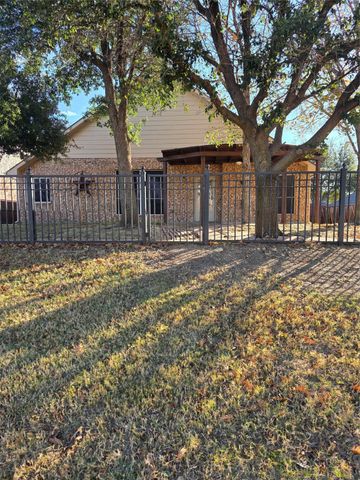 10109 Oldfield Court, Fort Worth, TX 76244