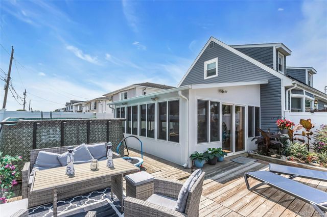 401 Beechmont Avenue, Lindenhurst, NY 11757