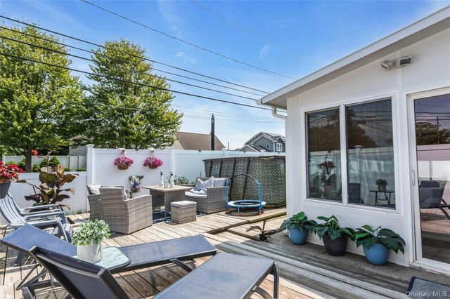 401 Beechmont Avenue, Lindenhurst, NY 11757