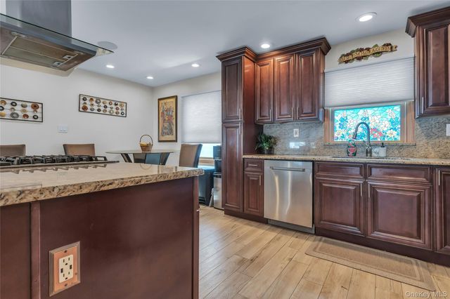 401 Beechmont Avenue, Lindenhurst, NY 11757
