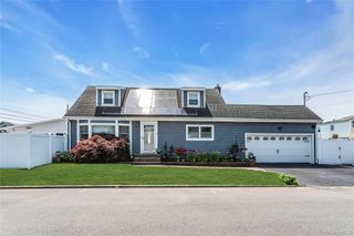 401 Beechmont Avenue, Lindenhurst, NY 11757