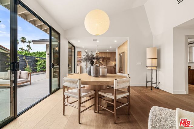 2942 E Orella Circle, Palm Springs, CA 92264
