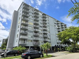 1470 NE 125th Ter 308, North Miami, FL 33161