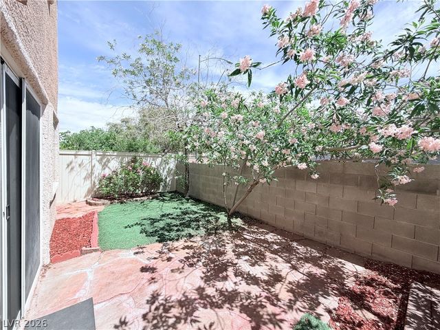 10516 Mojave Ridge Court, Las Vegas, NV 89183