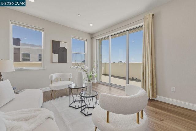 210 Waters Park Cir 304, San Mateo, CA 94403
