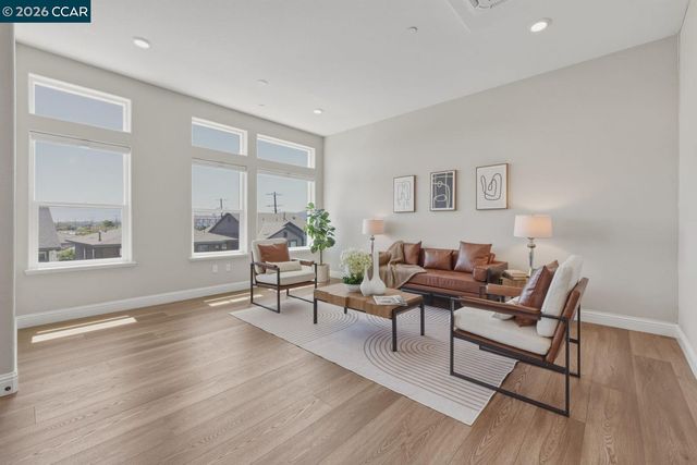 210 Waters Park Cir 304, San Mateo, CA 94403