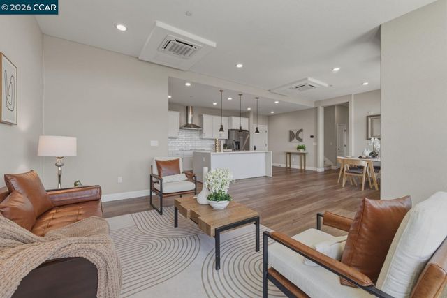 210 Waters Park Cir 304, San Mateo, CA 94403