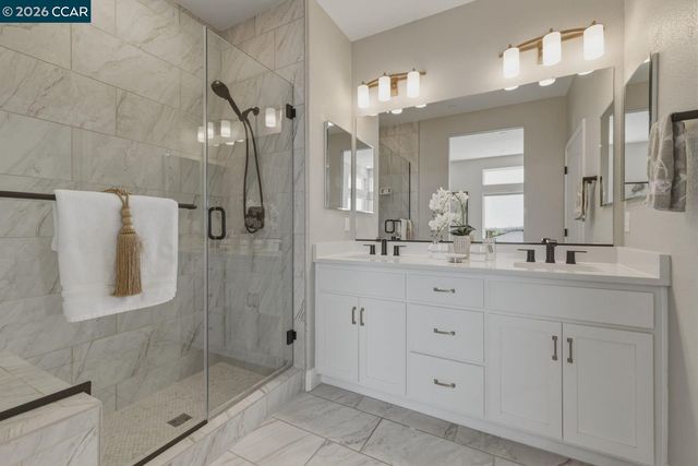 210 Waters Park Cir 304, San Mateo, CA 94403