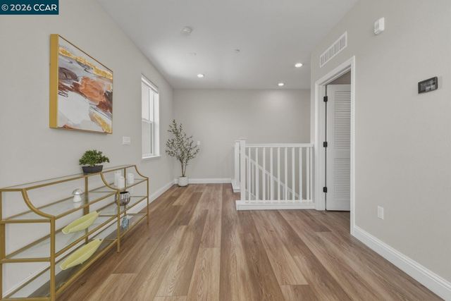 210 Waters Park Cir 304, San Mateo, CA 94403