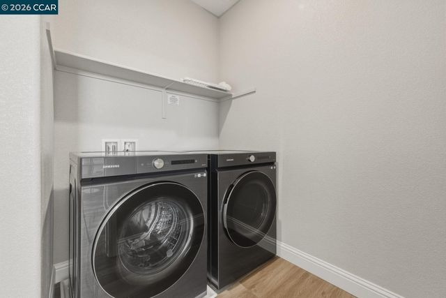 210 Waters Park Cir 304, San Mateo, CA 94403
