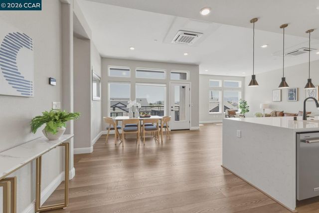 210 Waters Park Cir 304, San Mateo, CA 94403
