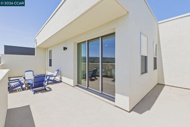 210 Waters Park Cir 304, San Mateo, CA 94403