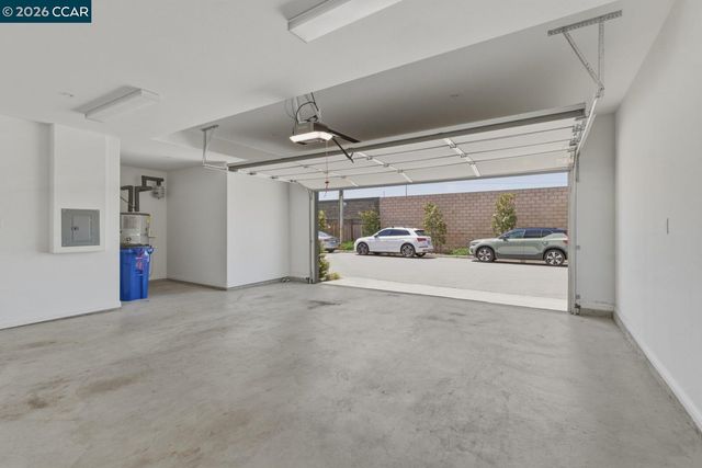 210 Waters Park Cir 304, San Mateo, CA 94403