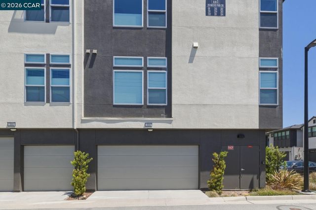 210 Waters Park Cir 304, San Mateo, CA 94403