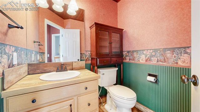 3645 Pinehurst Circle, Colorado Springs, CO 80908