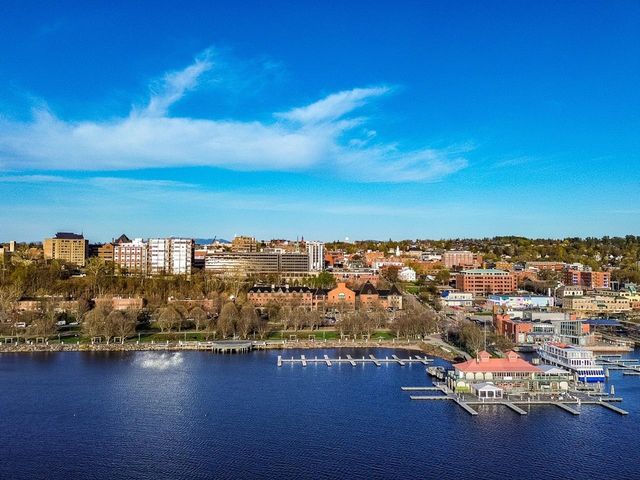 337 College St Apt 6, Burlington, VT 05401
