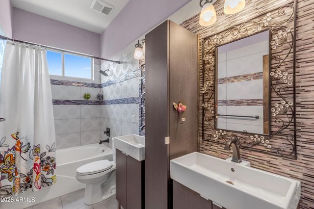 3415 N LACONIA Drive, Litchfield Park, AZ 85340