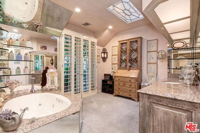 602 N Foothill Road, Beverly Hills, CA 90210