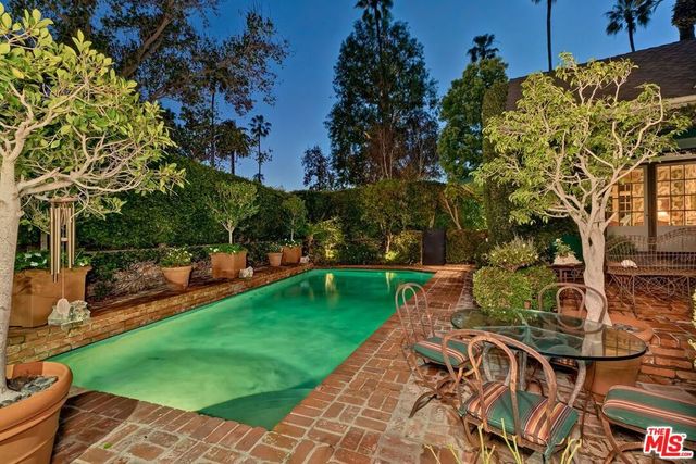 602 N Foothill Road, Beverly Hills, CA 90210