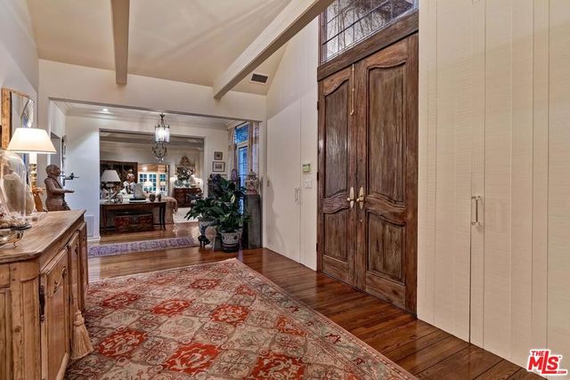 602 N Foothill Road, Beverly Hills, CA 90210