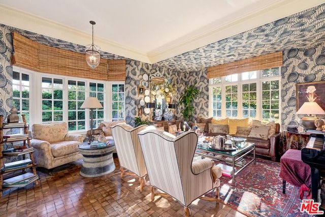 602 N Foothill Road, Beverly Hills, CA 90210