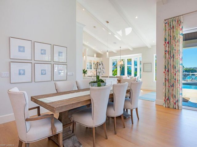 440 Spring Line DR, Naples, FL 34102