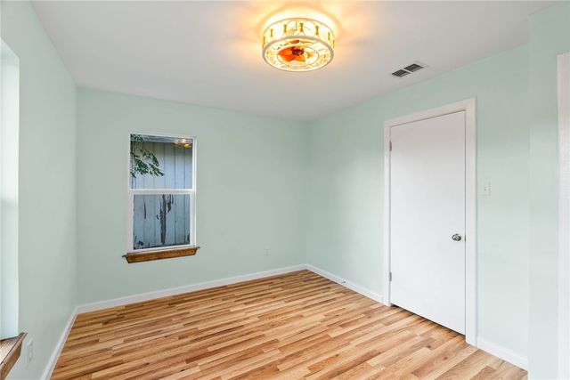 1703 Austin St, Portland, TX 78374