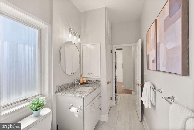 332 11TH ST SE, Washington, DC 20003