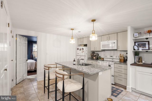 332 11TH ST SE, Washington, DC 20003