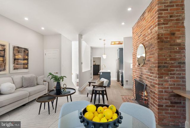 332 11TH ST SE, Washington, DC 20003