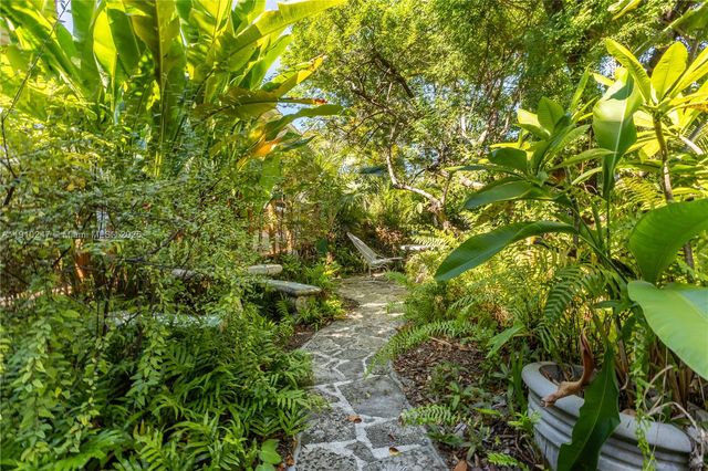 910 Lenox Ave 3, Miami Beach, FL 33139