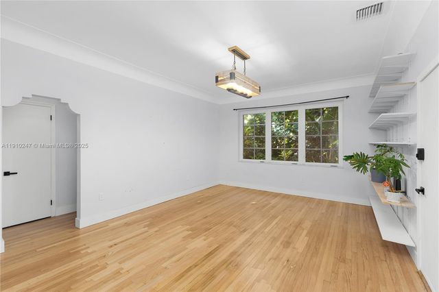 910 Lenox Ave 3, Miami Beach, FL 33139